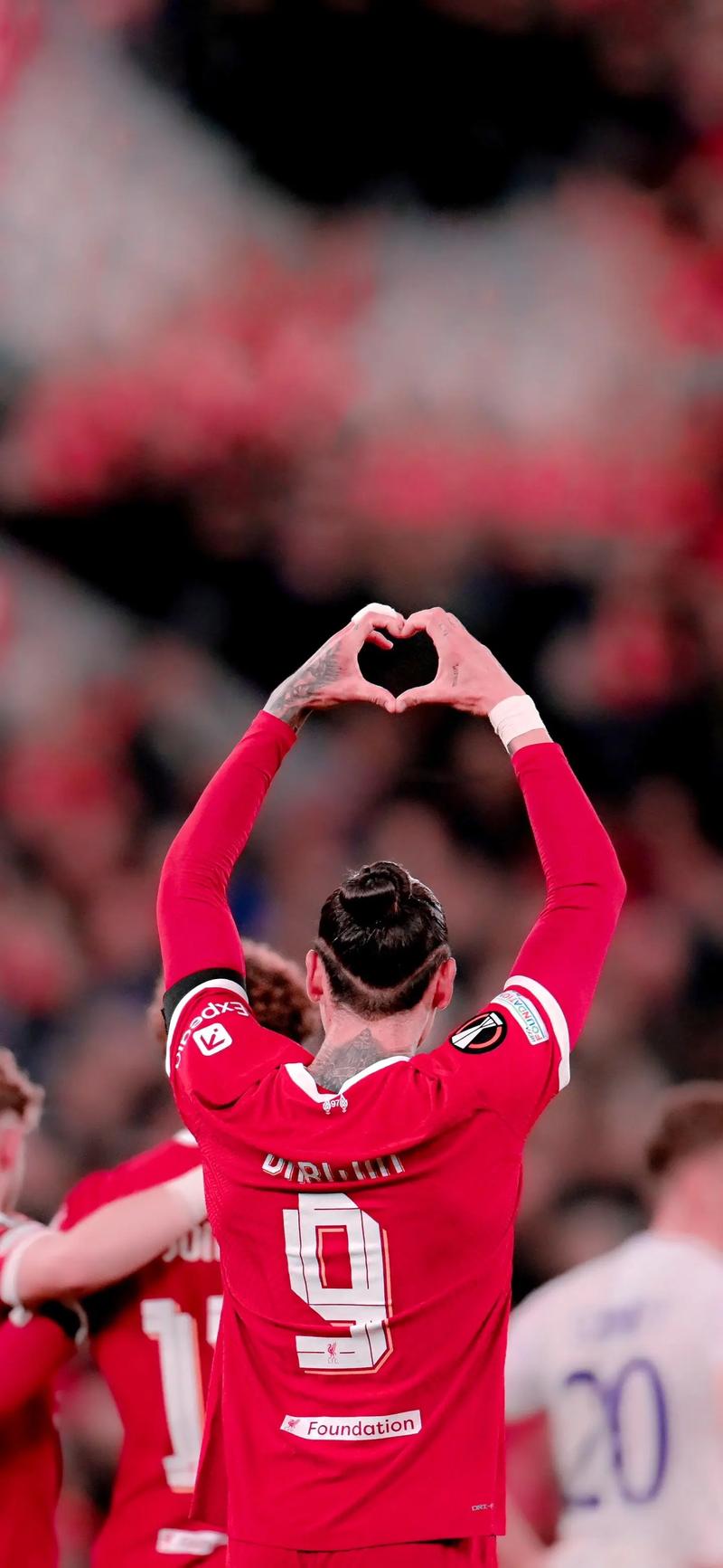 TA分析3-4-3阵型：从链式防守到战术万花筒，攻守易形的现代解法（TA解读3-4-3：从链式防守到战术万花筒，攻守互化的现代方案）