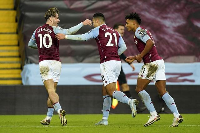 黄蜂队与PJ·霍尔签约的背景分析（黄蜂队签下PJ·霍尔：背后考量与背景解析）