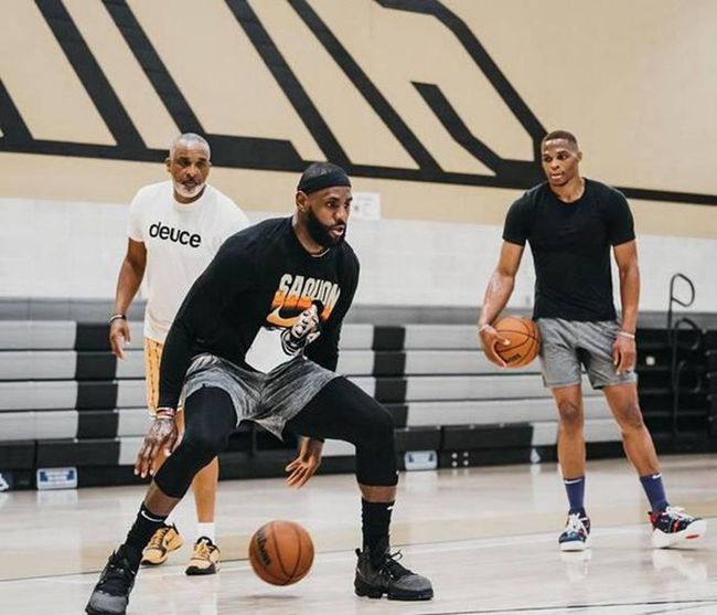 都体：热格罗瓦逐渐从伤病困扰中恢复，斯帕莱蒂对其寄予厚望（都灵体育报：热格罗瓦伤愈进展良好，斯帕莱蒂对其充满期待）