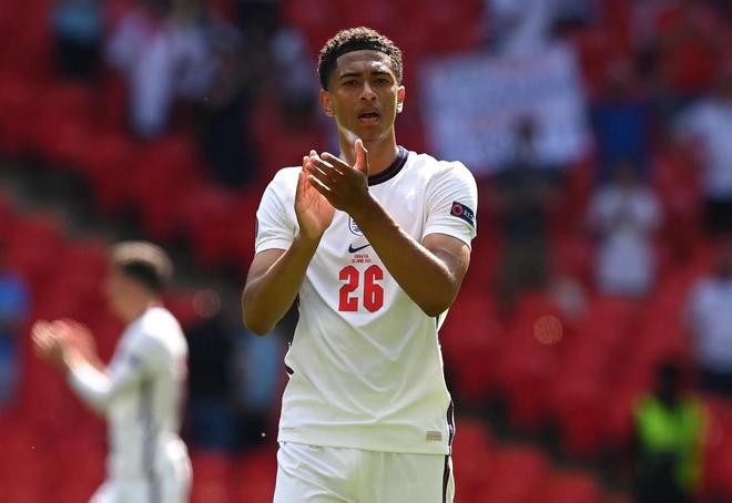 传承！吉迪是自罗斯以来首位多次收获15+助攻的球员（接棒！吉迪成为罗斯之后首位多次送出15+助攻的球员）