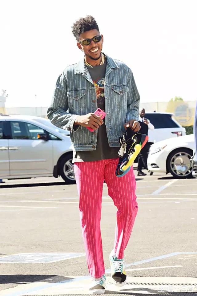 6万座的专业足球场，鲁媒分享黄河体育中心足球场建造情况（鲁媒详解黄河体育中心6万座专业足球场建设进展）