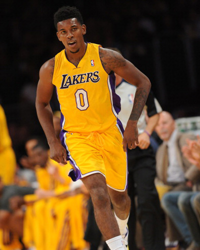 欧冠积分榜：阿森纳继续全胜领跑，拜仁3分之差位列第二（欧冠积分形势：阿森纳保持全胜领跑，拜仁落后3分暂居次席）