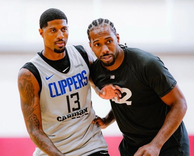 今天是北京时间2025年12月11日星期四,欢迎收看早报！（北京时间2025年12月11日（星期四），早报与您相约！）