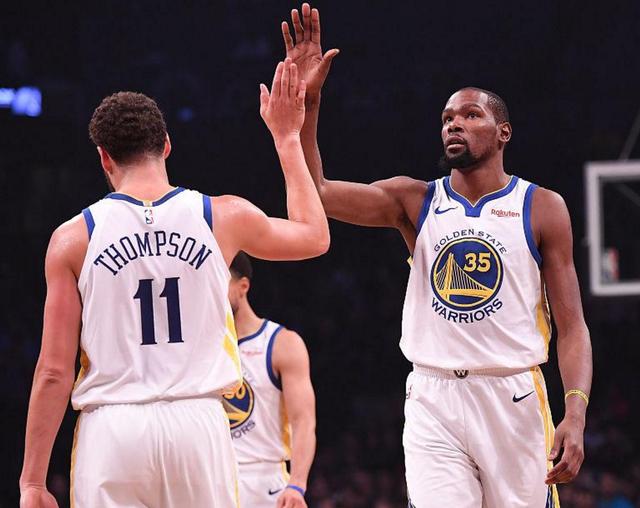 爱德华兹：我本赛季一直在练中距离投篮 以及对抗后的表现（爱德华兹：本季着重提升中距离投篮与对抗后的终结能力）